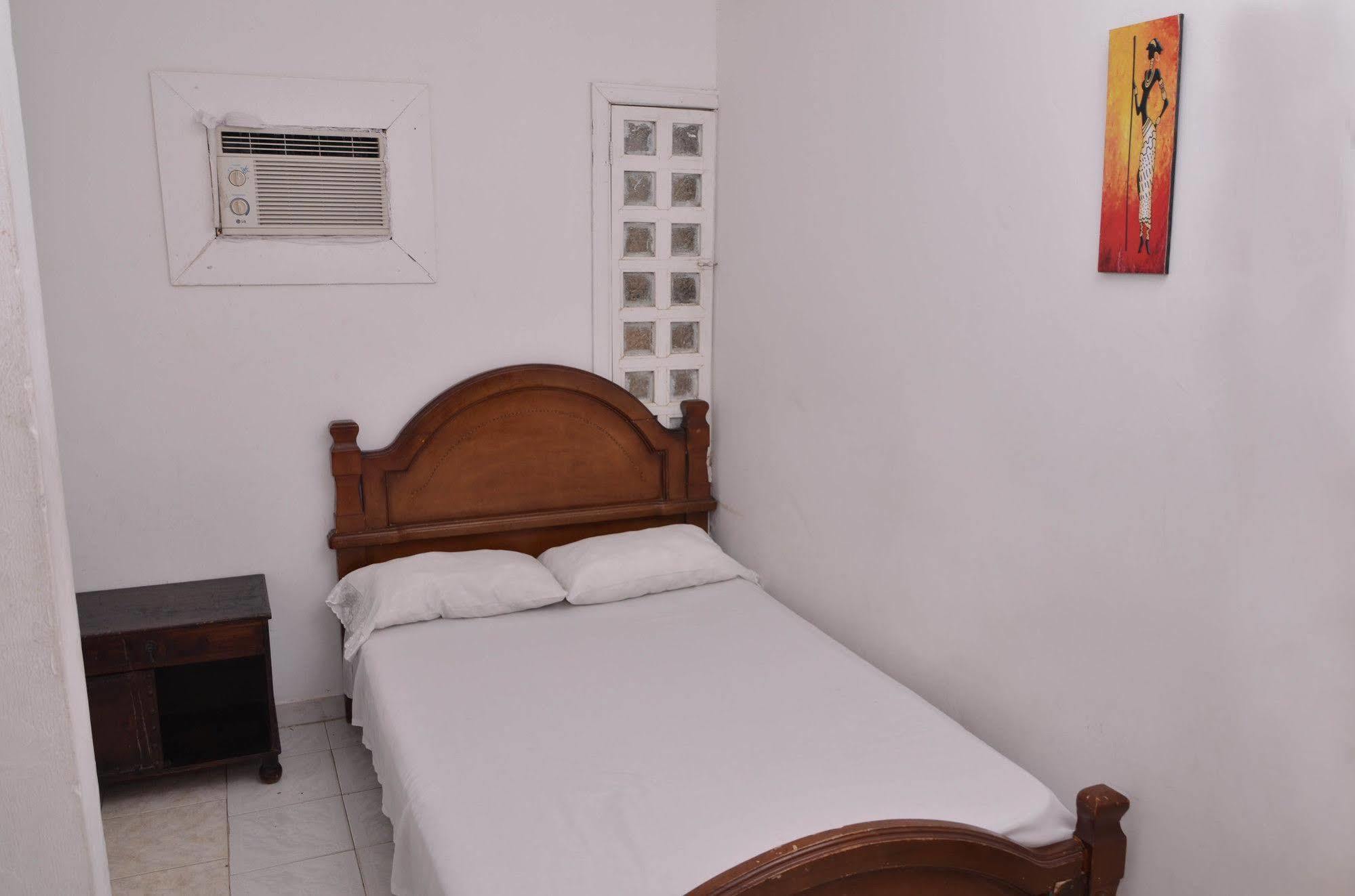 Hotel Vargas Airport Cartagena  Exterior foto