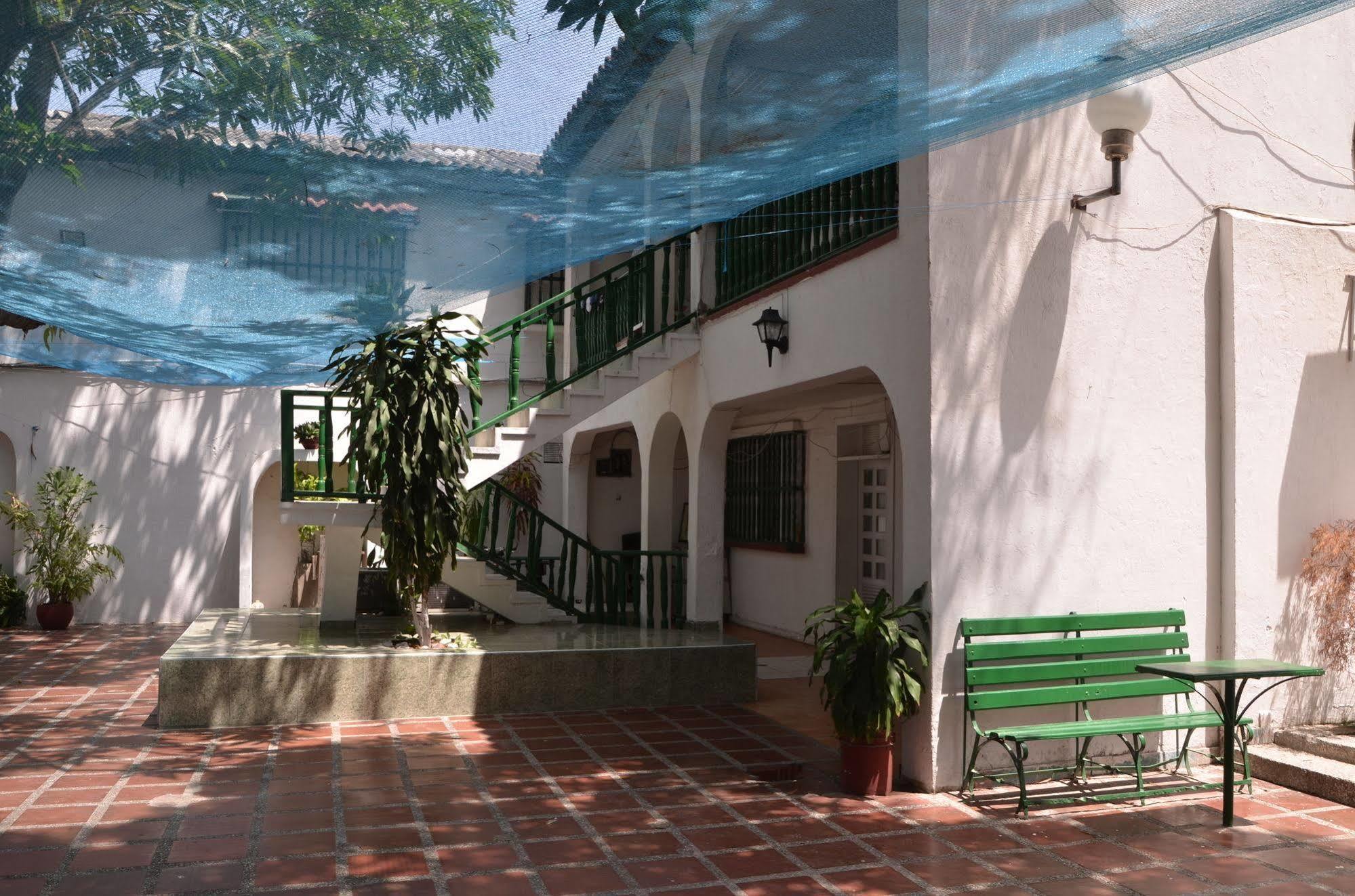 Hotel Vargas Airport Cartagena  Exterior foto