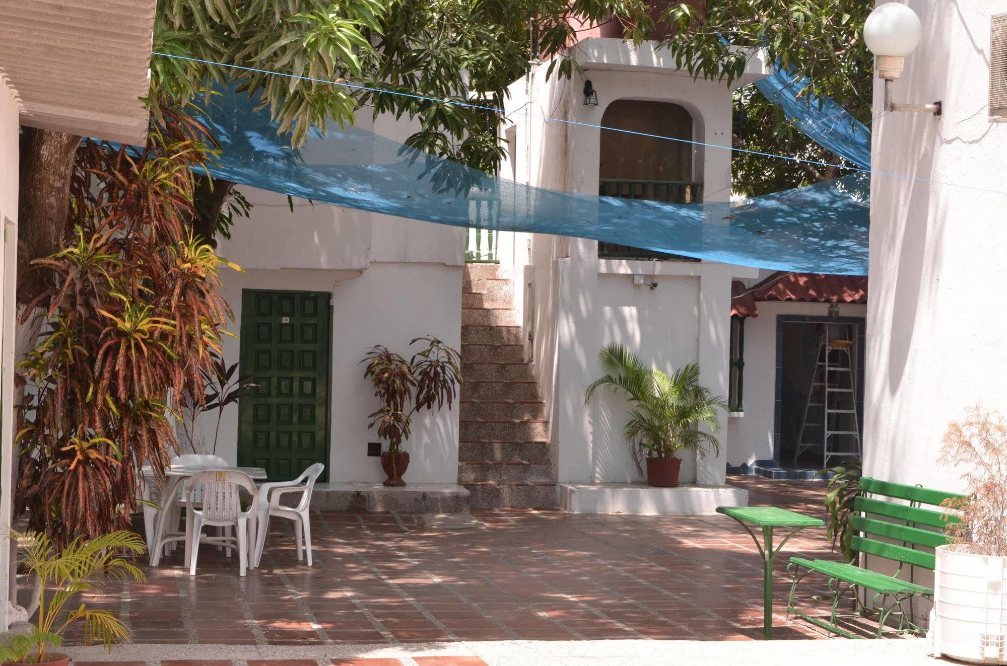 Hotel Vargas Airport Cartagena  Exterior foto